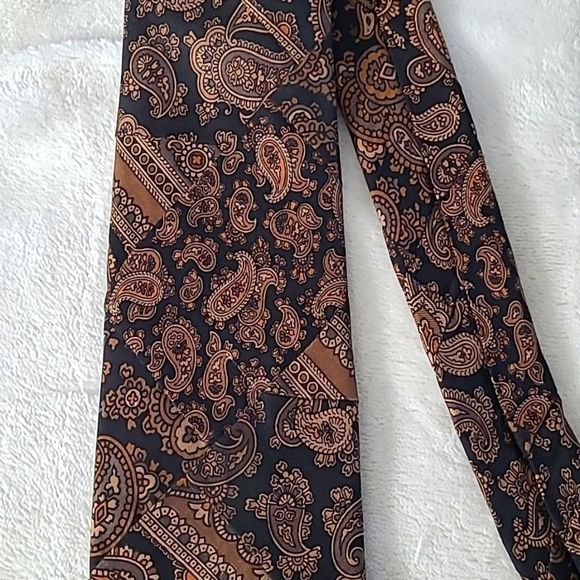 Vintage Robert Talbott Hand Sewen 100% Silk Neck Tie Paisley Brown Black Italian - Picture 11 of 13
